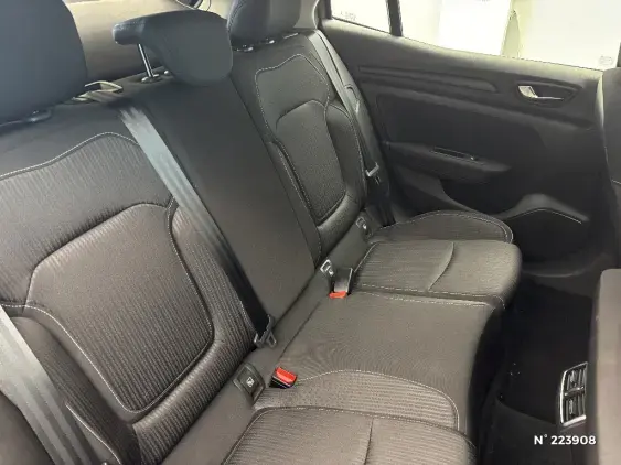 RENAULT MEGANE IV - voiture d'occasion - Photo 11