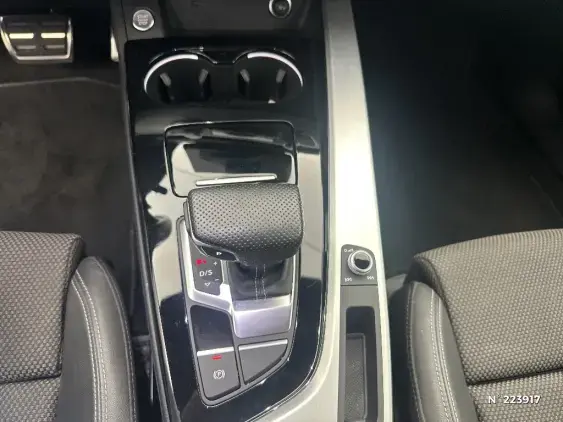 AUDI A4 AVANT - voiture d'occasion - Photo 31