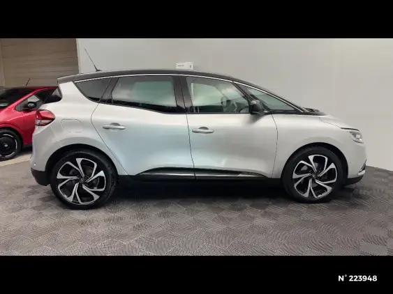 RENAULT SCENIC IV - voiture d'occasion - Photo 5