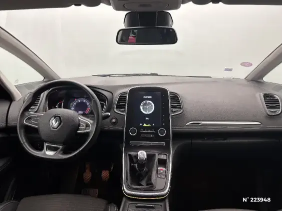 RENAULT SCENIC IV - voiture d'occasion - Photo 9