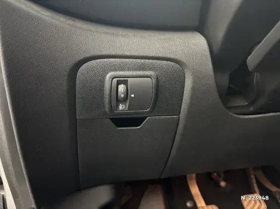 RENAULT SCENIC IV - voiture d'occasion - Photo 15