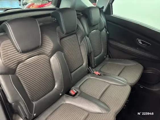RENAULT SCENIC IV - voiture d'occasion - Photo 11