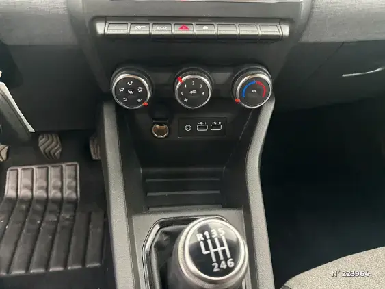 RENAULT CLIO V - voiture d'occasion - Photo 25