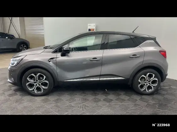 RENAULT CAPTUR II - voiture d'occasion - Photo 2