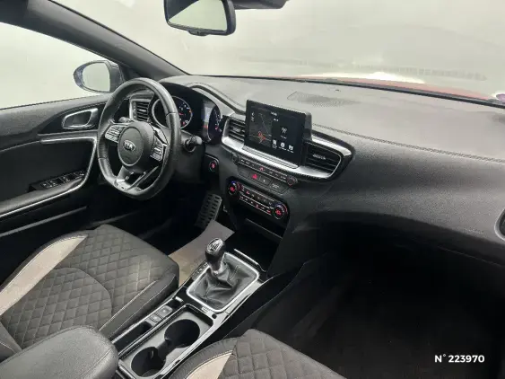 KIA CEED III - voiture d'occasion - Photo 10