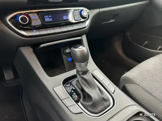 HYUNDAI I30 SW II - voiture d'occasion - Photo 25