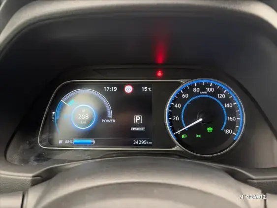 NISSAN LEAF II - voiture d'occasion - Photo 12