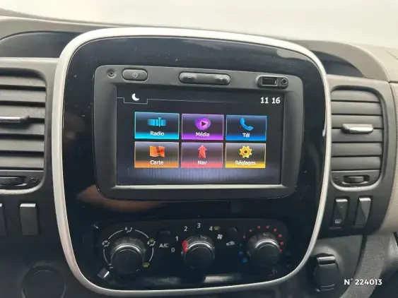 RENAULT TRAFIC III - voiture d'occasion - Photo 14