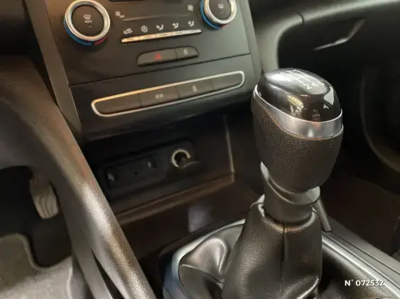 RENAULT MEGANE IV - voiture d'occasion - Photo 30