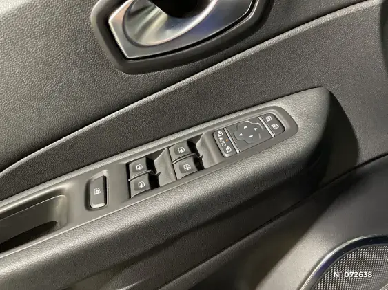 RENAULT CAPTUR - voiture d'occasion - Photo 26