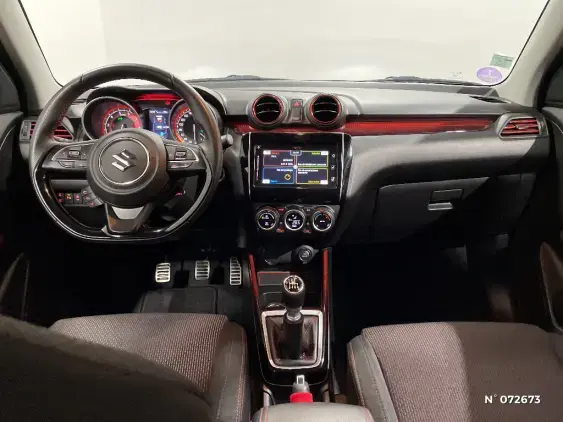 SUZUKI SWIFT III - voiture d'occasion - Photo 9