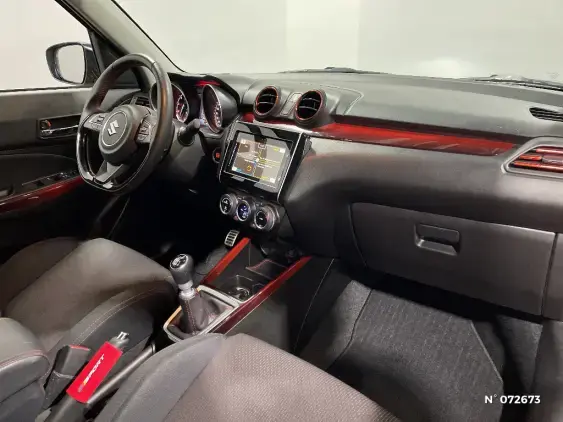 SUZUKI SWIFT III - voiture d'occasion - Photo 10