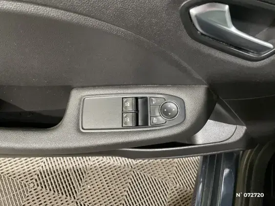 RENAULT CLIO V - voiture d'occasion - Photo 25