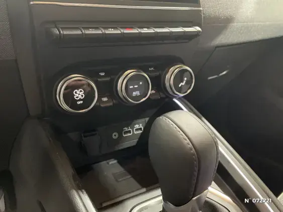 RENAULT CLIO V - voiture d'occasion - Photo 27