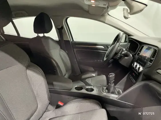 RENAULT MEGANE IV - voiture d'occasion - Photo 10