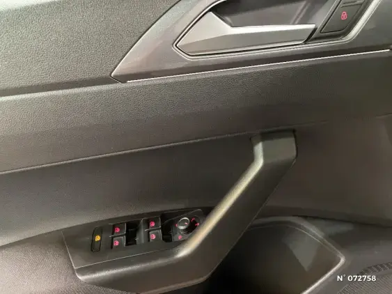 VOLKSWAGEN POLO VI - voiture d'occasion - Photo 26