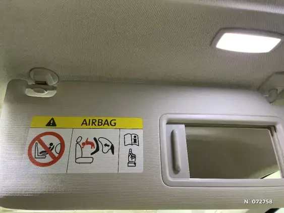 VOLKSWAGEN POLO VI - voiture d'occasion - Photo 35