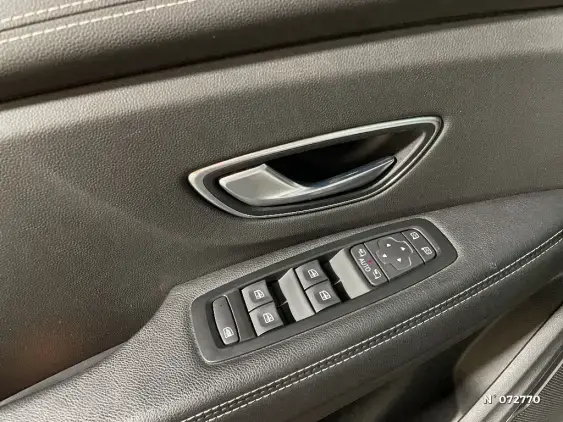 RENAULT SCENIC IV - voiture d'occasion - Photo 25