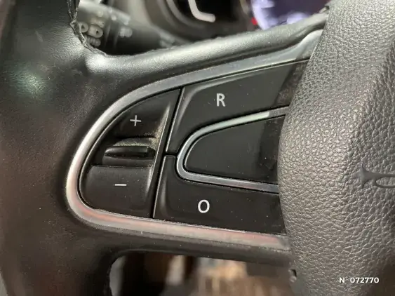 RENAULT SCENIC IV - voiture d'occasion - Photo 26