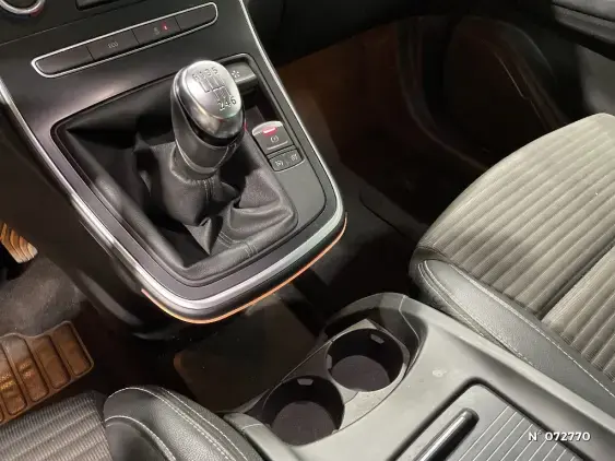 RENAULT SCENIC IV - voiture d'occasion - Photo 29
