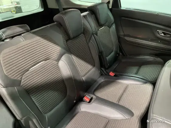 RENAULT SCENIC IV - voiture d'occasion - Photo 11