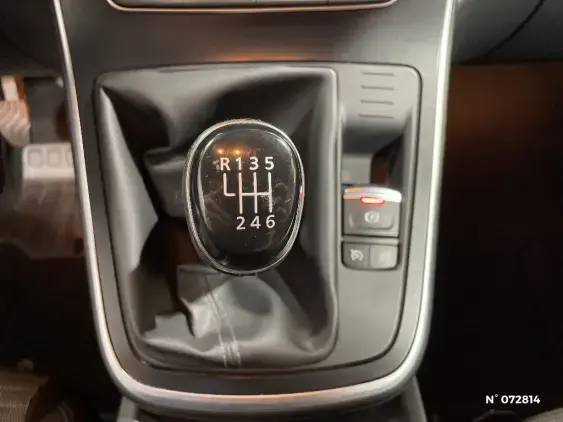 RENAULT SCENIC IV - voiture d'occasion - Photo 28