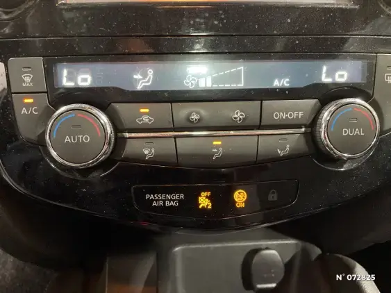 NISSAN QASHQAI II - voiture d'occasion - Photo 31