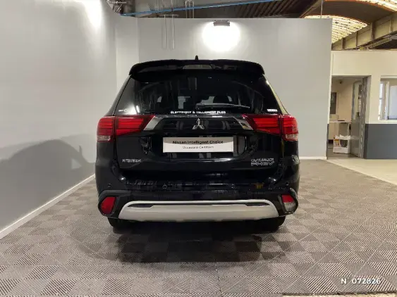 MITSUBISHI OUTLANDER III - voiture d'occasion - Photo 6