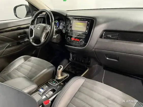 MITSUBISHI OUTLANDER III - voiture d'occasion - Photo 10