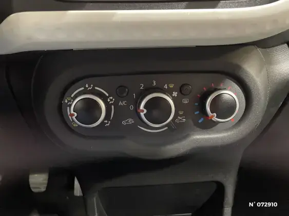 RENAULT TWINGO III - voiture d'occasion - Photo 14