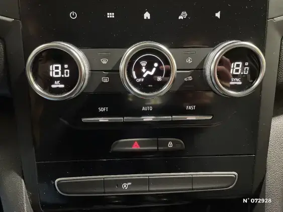 RENAULT MEGANE IV - voiture d'occasion - Photo 15
