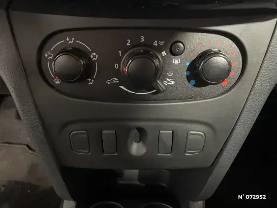 DACIA SANDERO II - voiture d'occasion - Photo 14
