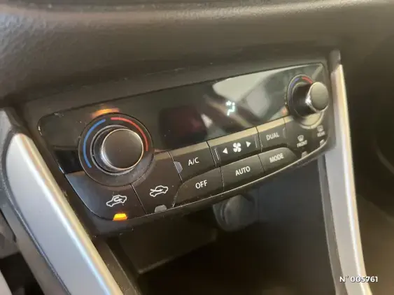 SUZUKI S-CROSS - voiture d'occasion - Photo 15