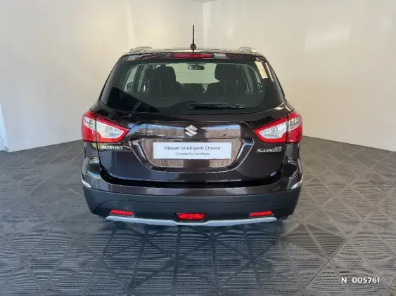 SUZUKI S-CROSS - voiture d'occasion - Photo 6