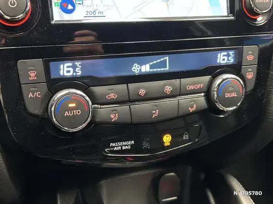 NISSAN QASHQAI II - voiture d'occasion - Photo 26