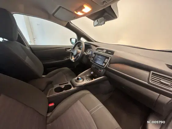 NISSAN LEAF II - voiture d'occasion - Photo 10