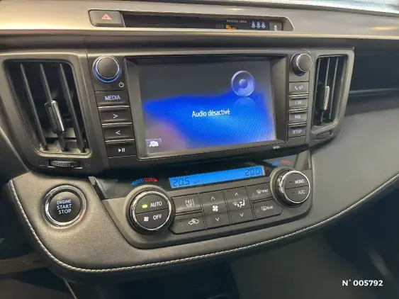 TOYOTA RAV4 IV - voiture d'occasion - Photo 13