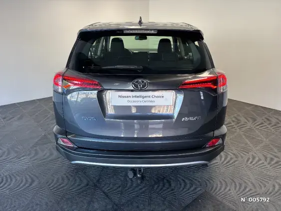TOYOTA RAV4 IV - voiture d'occasion - Photo 6