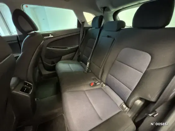 HYUNDAI TUCSON II - voiture d'occasion - Photo 11