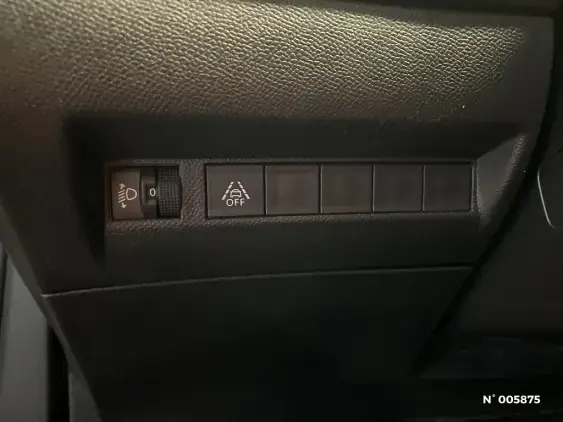 PEUGEOT 2008 ELECTRIQUE II - voiture d'occasion - Photo 15