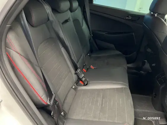 HYUNDAI TUCSON II - voiture d'occasion - Photo 11