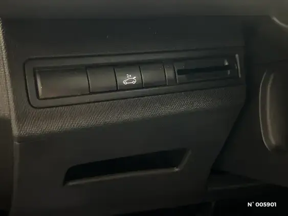 PEUGEOT 3008 II - voiture d'occasion - Photo 15