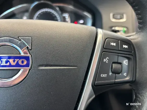 VOLVO V60 - voiture d'occasion - Photo 31