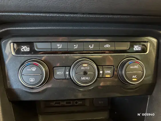 VOLKSWAGEN TIGUAN II - voiture d'occasion - Photo 25