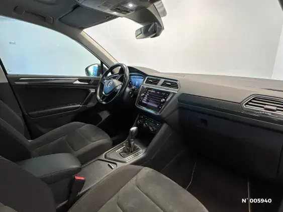 VOLKSWAGEN TIGUAN II - voiture d'occasion - Photo 10