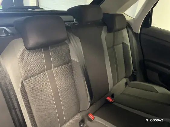 VOLKSWAGEN POLO VI - voiture d'occasion - Photo 11