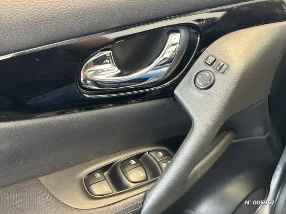 NISSAN QASHQAI II - voiture d'occasion - Photo 31