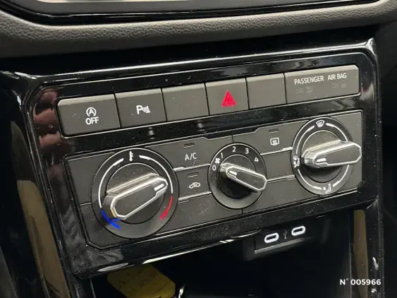 VOLKSWAGEN T-CROSS - voiture d'occasion - Photo 25