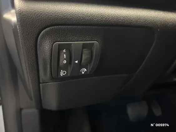 RENAULT MEGANE ESTATE IV - voiture d'occasion - Photo 15