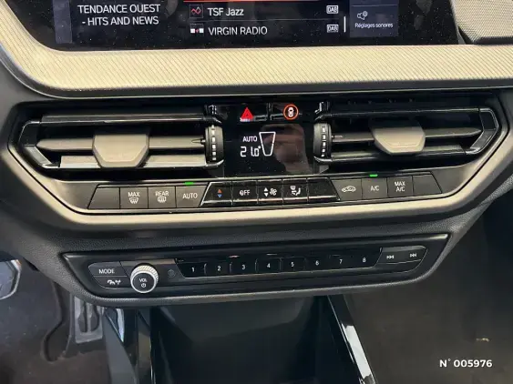 BMW SERIE 1 F40 - voiture d'occasion - Photo 25